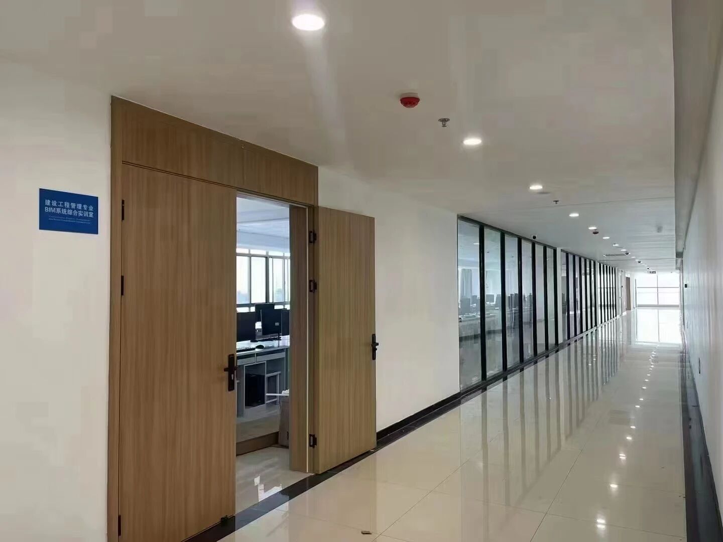 69e7e40ad580f16803eb33624e21bd56.jpg 69e7e40ad580f16803eb33624e21bd56.jpg