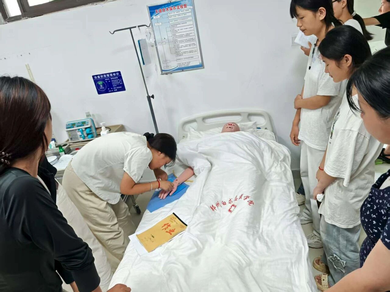 4cd084598fb6975916508d18d3fe8384.jpg 4cd084598fb6975916508d18d3fe8384.jpg