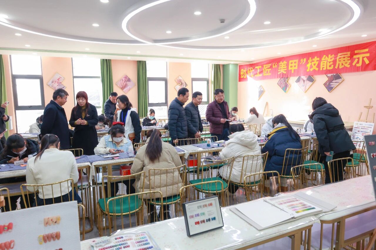 6e8bab7310654c4480f282c8c34b6e31.jpg 6e8bab7310654c4480f282c8c34b6e31.jpg